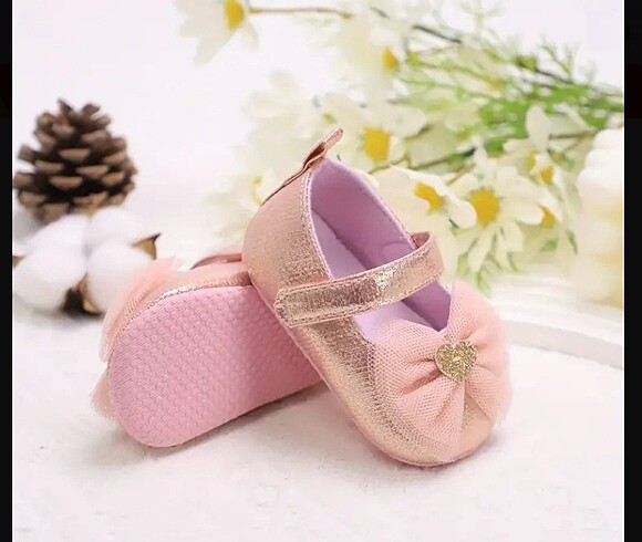 Siyah ve pembe renkleri mevcut tütülü elbiselere uygun - Görsel 2