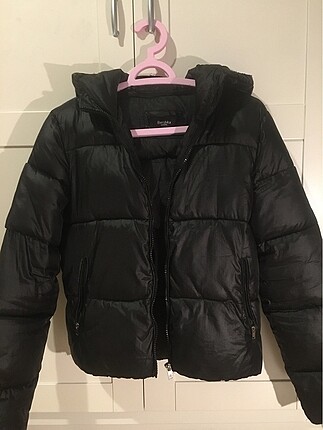 BERSHKA SİYAH ŞİŞME MONT