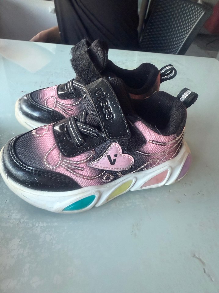 Kız Çocuk Pembe Renkli Bağcıksız Spor Ayakkabı - Görsel 5