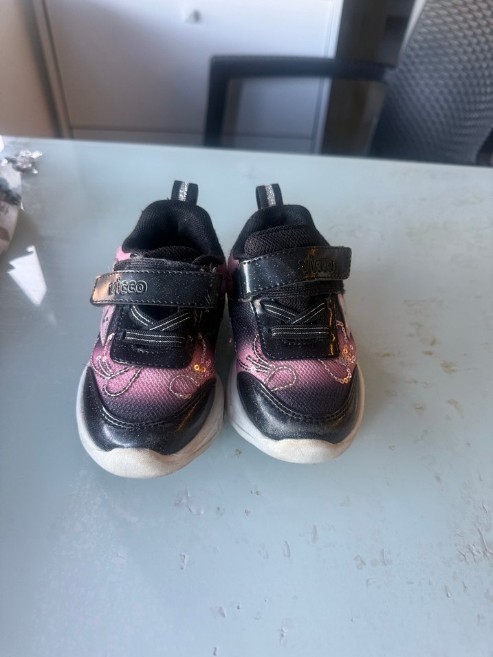 Kız Çocuk Pembe Renkli Bağcıksız Spor Ayakkabı - Görsel 4