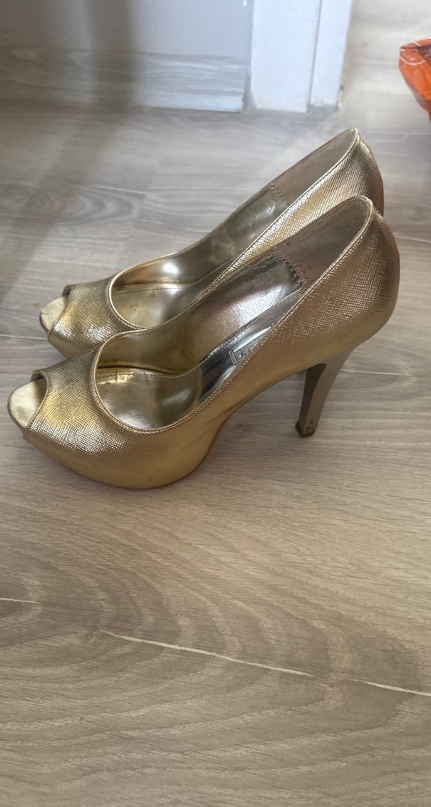 Altın Renkli Platform Topuklu Abiye Ayakkabı - Görsel 3