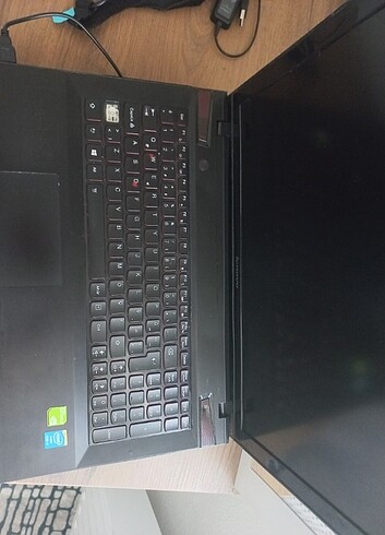 Beden Renk Lenovo Y510 P Leptop