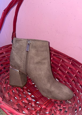 Kahverengi topuklu bot - Görsel 2