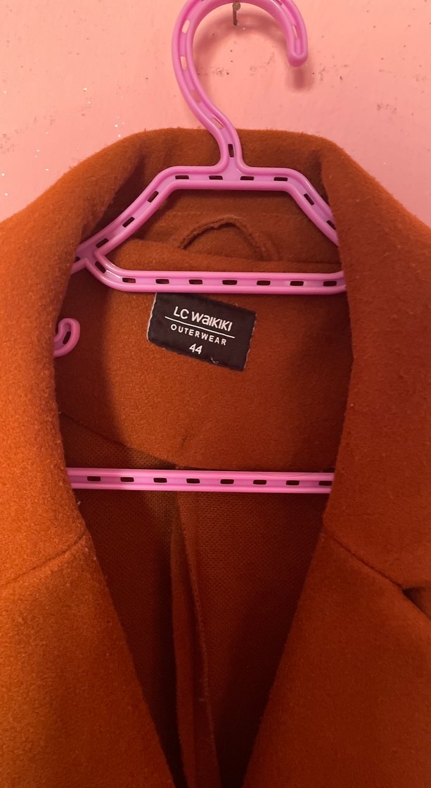 Kahverengi Düğmeli Kaban - Görsel 2