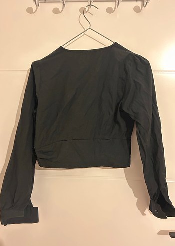 Düğmeli Siyah  V Yaka Bluz - Görsel 2