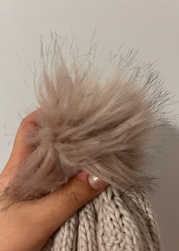 Kadın Bej Örgü Bere Ponponlu - Görsel 3