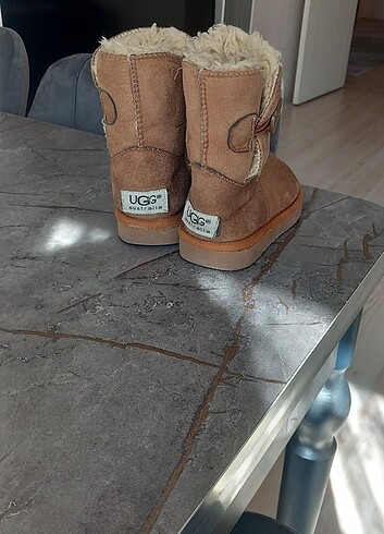 UGG bot