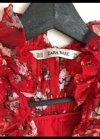 Zara Zara kırmızı şifon elbise