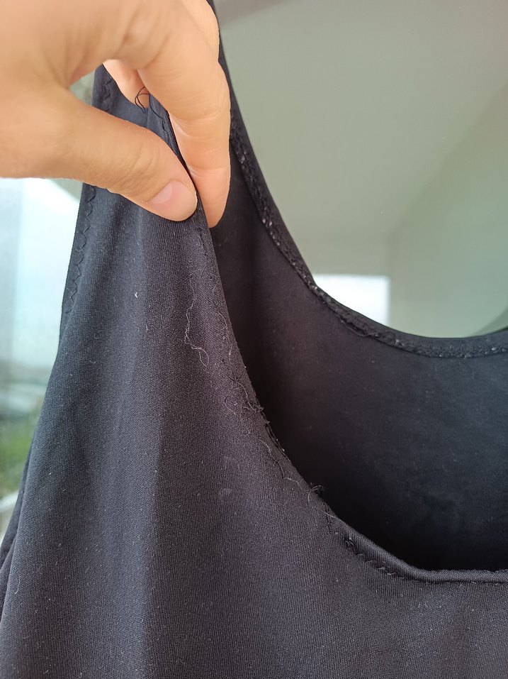 Siyah Payetli mayo Kolsuz Üst - Görsel 2