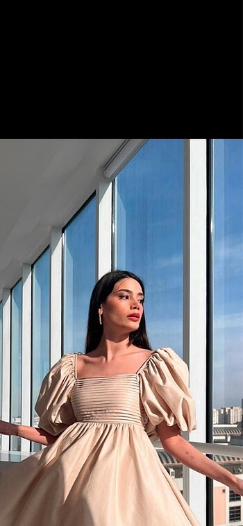 Elbise esra helvacı