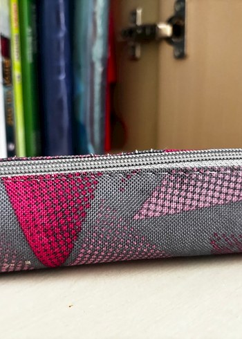 Kadın Pembe Yılan Desenli Fermuarlı Makyaj Çantası - Görsel 2