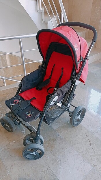 9- 18 kg Beden kırmızı Renk Sağlam bebek arabası
