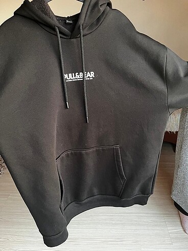 l Beden Pull&Bear Sweat