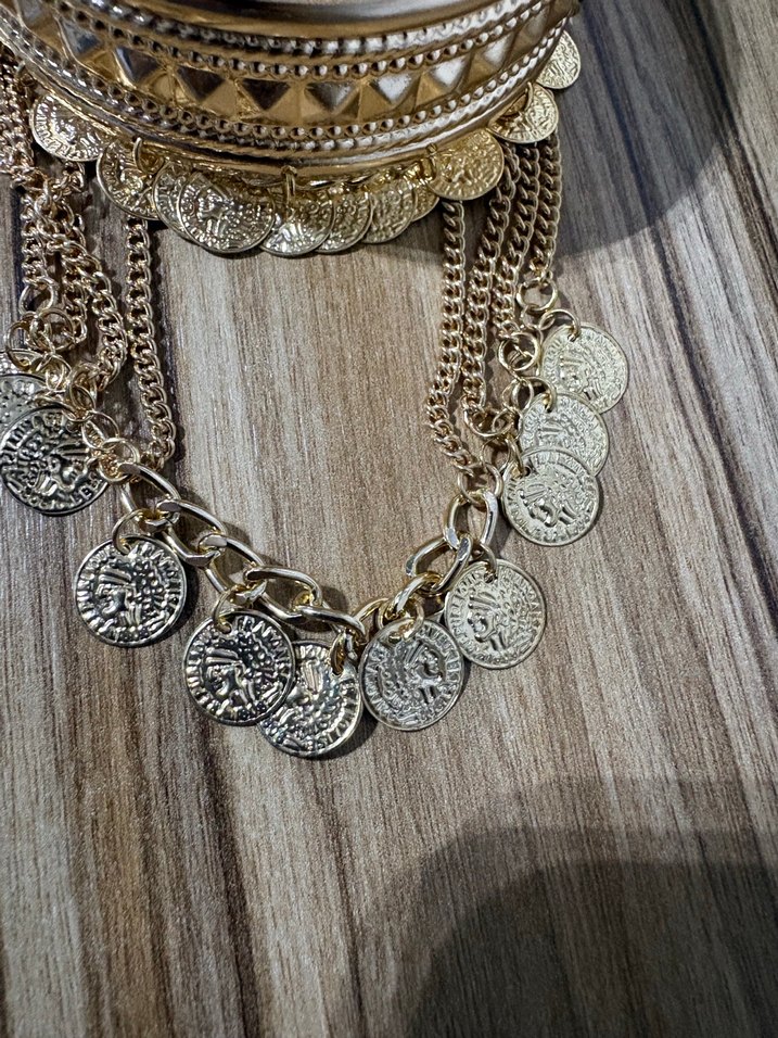 Altın Zincir Detaylı Kadın kol aksesuarı - Görsel 3