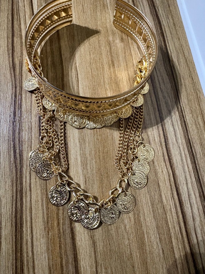 Altın Zincir Detaylı Kadın kol aksesuarı - Görsel 2