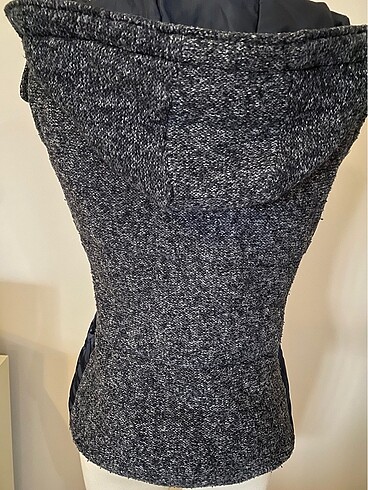 Kışlık yelek kapüşonlu - Görsel 4