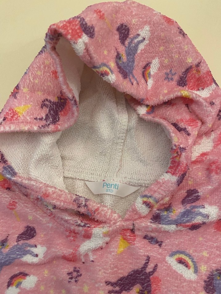 Kız Çocuk Pembe Unicorn Baskılı Panço - Görsel 2