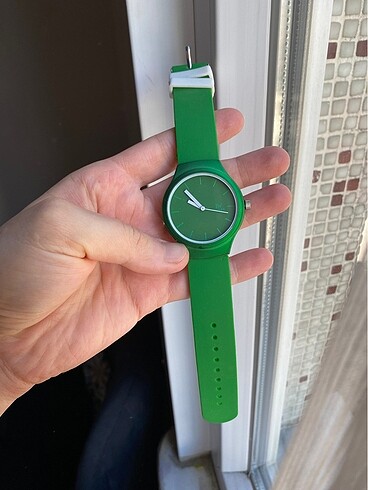 Saat yeşil unisex swatch model