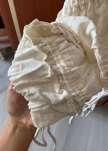 H&M Beyaz Keten Fırfırlı Askılı Büstiyer
