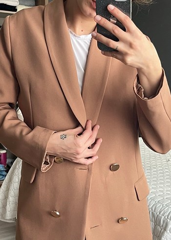 Bej Kadın Düğmeli Midi Ceket - Görsel 4