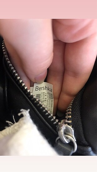  Beden Bershka bel çantası