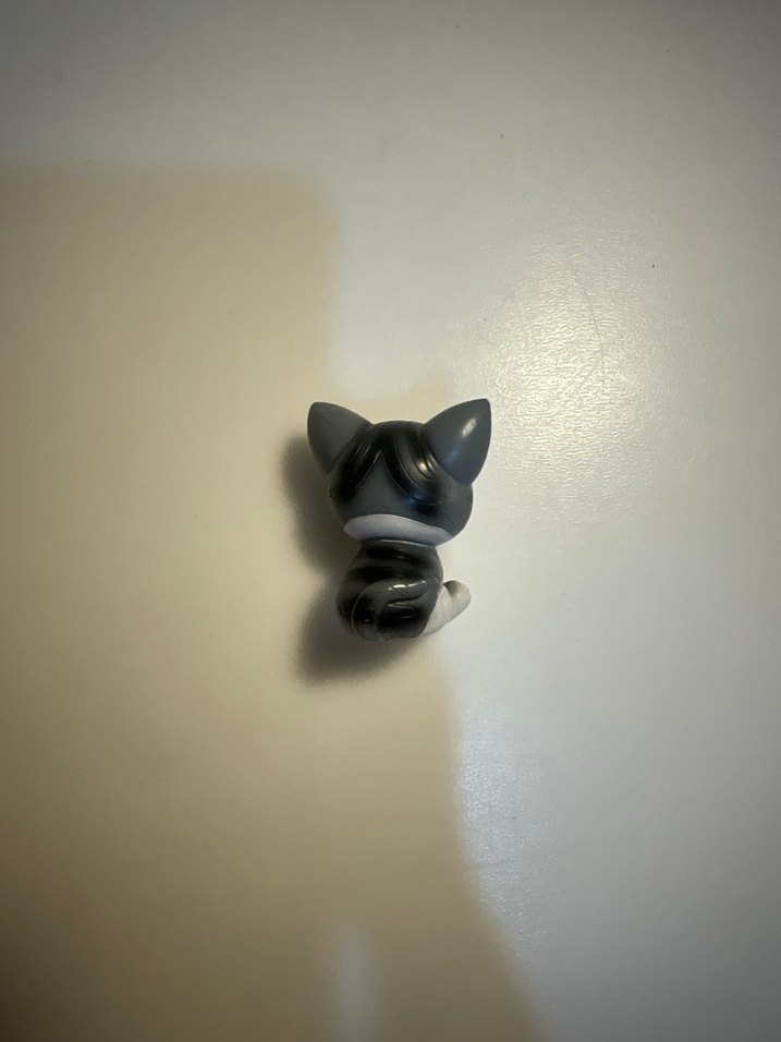 Gri Sevimli Kedi Figürü - Görsel 3