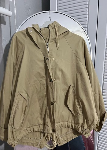 Bej Kapüşonlu Salaş kadın trenç - Görsel 3