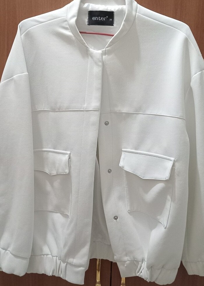 Beyaz ceket - Görsel 4