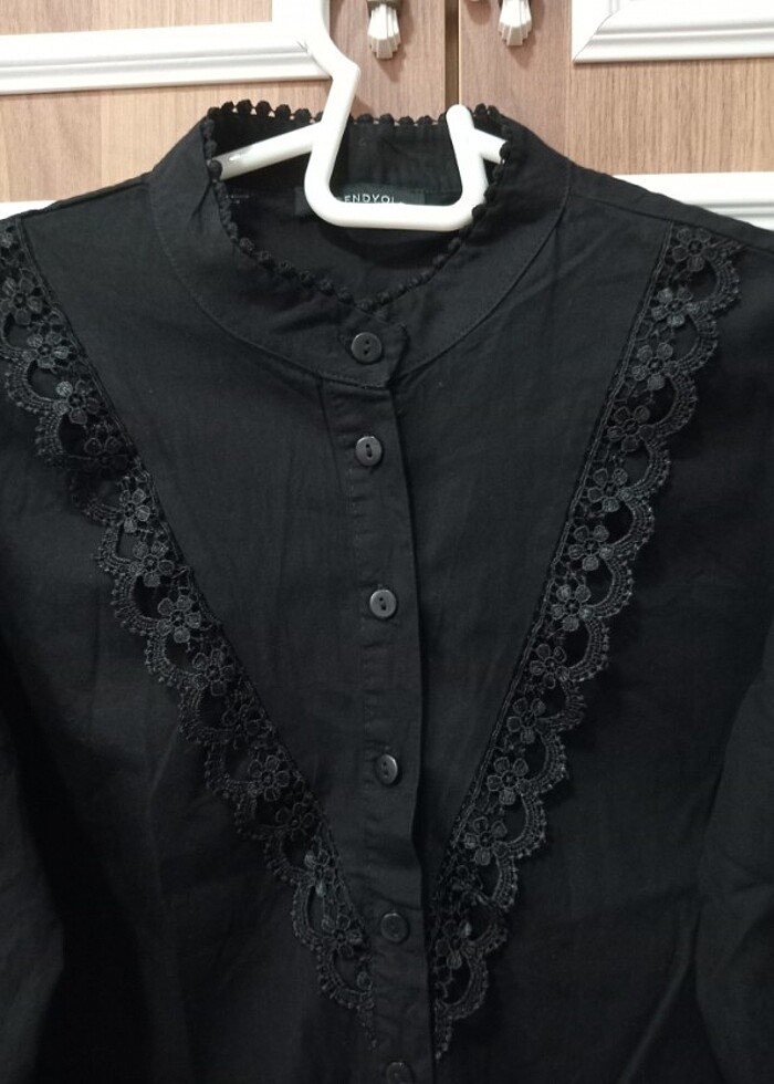 Trendyol kadın dantelli gömlek - Görsel 3