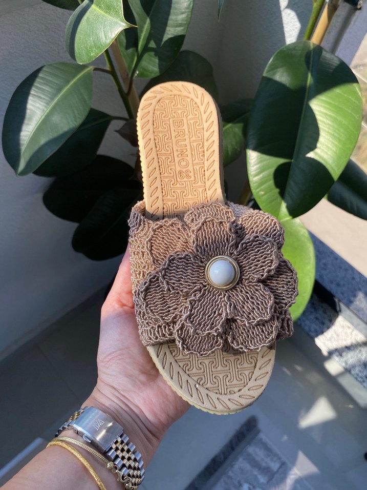 Kadın Kahverengi Çiçekli Örgü Dolgu Topuk Terlik - Görsel 5