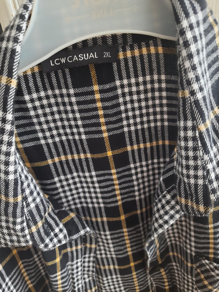 Düğmeli Gri Kareli Salaş Kadın Gömlek lcw marka - Görsel 3