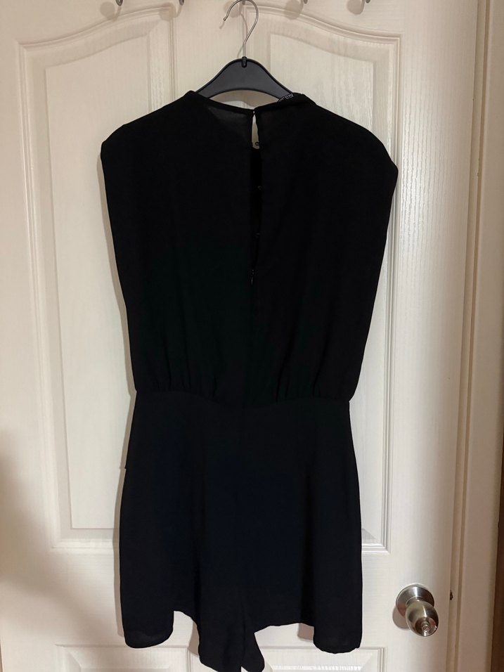 Siyah Drapeli kısa tulum - Görsel 3