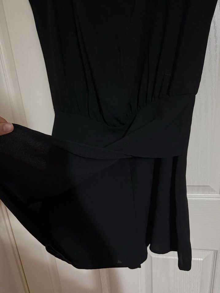 Siyah Drapeli kısa tulum - Görsel 2