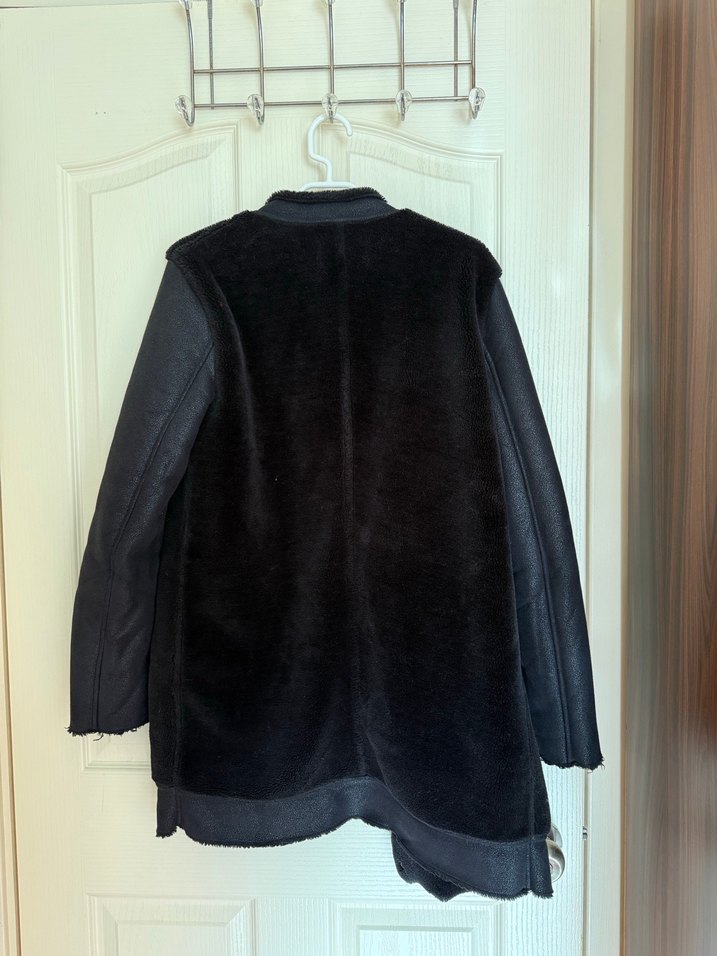 ZARA Kürklü Siyah Nubuk Uzun Kaban - Görsel 4