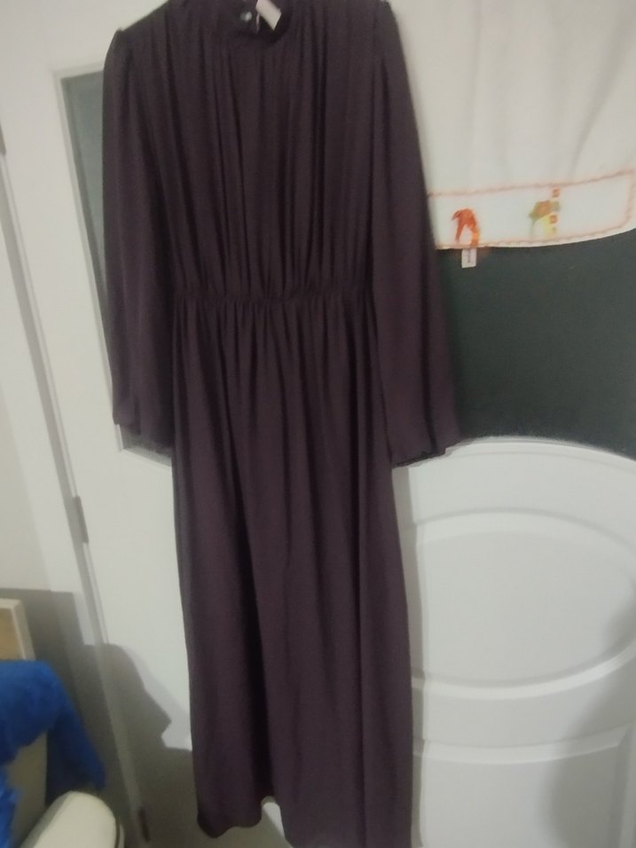 Uzun Kollu Siyah Piliseli Uzun Elbise - Görsel 3