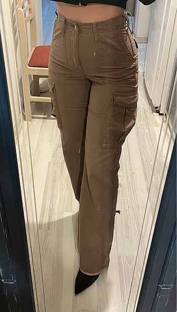BERSHKA KARGO PANTOLON