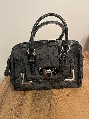 Guess Çanta