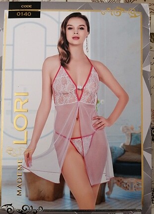 Kutulu L×XL beden uyumlu gecelikler
