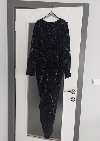 Siyah Uzun Kollu V Yaka Drapeli Elbise #zara - Görsel 10