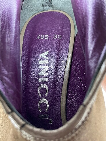 38 Beden çeşitli Renk PreLoved Platform %70 İndirimli.