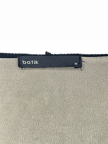 m Beden çeşitli Renk Batik Hırka %70 İndirimli.
