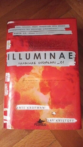Illuminae Amie Kaufman 