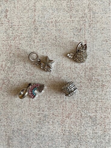  Beden gri Renk 4lü pandora charm
