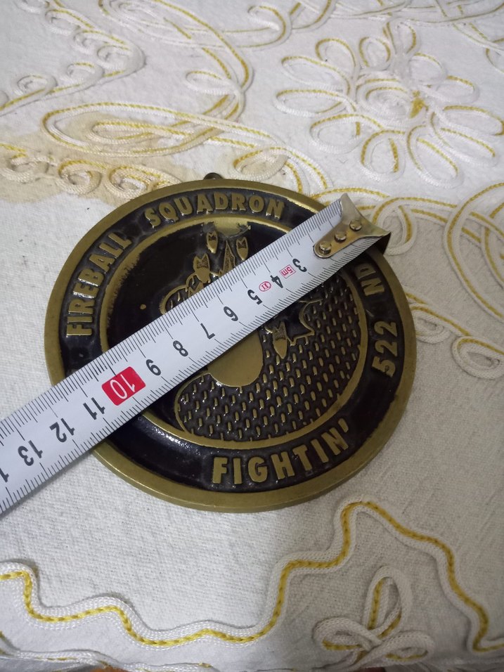 Altın Renk Parlak Vintage Erkek Rozeti - Görsel 3