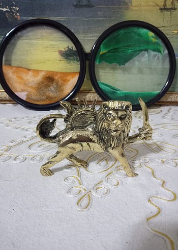 Altın Renkli Aslan Figürü - Görsel 2