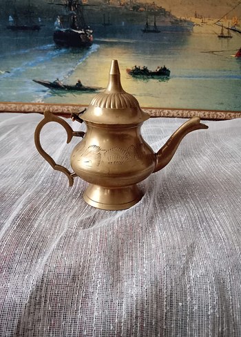 Parlak Altın Renkli Demlik pirinç