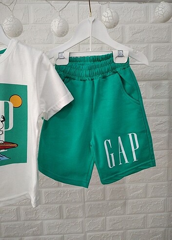 Gap GAP altüst şortlu takım