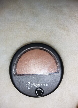 flormar baked blush on 43 golden peach allık