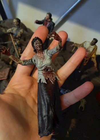 Beden The Walking Dead Aksiyon Figürleri Zombi ve Morgan