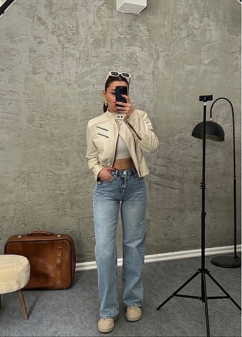 Straight Jean